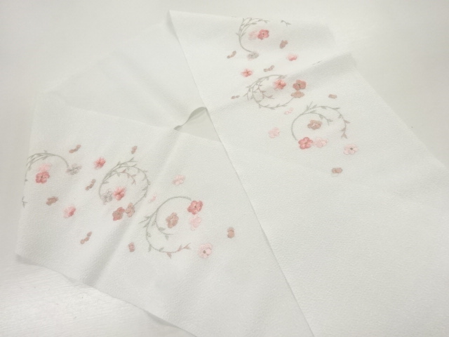 JAPANESE KIMONO / UNUSED CHIJIMI FABRIC / FLOWER CIRCLE PATTERN EMBROI